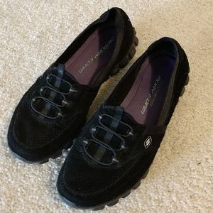Skechers Like New slip-ons. Size 9. Black.
